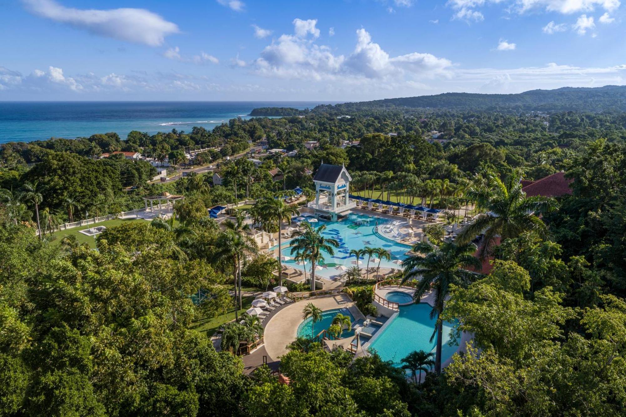 Sandals Ochi Beach All Inclusive Resort - Couples Only (Adults Only) Ocho Ríos Exterior foto